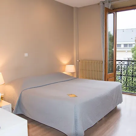 Gallia 3* אקס-לה-באינס