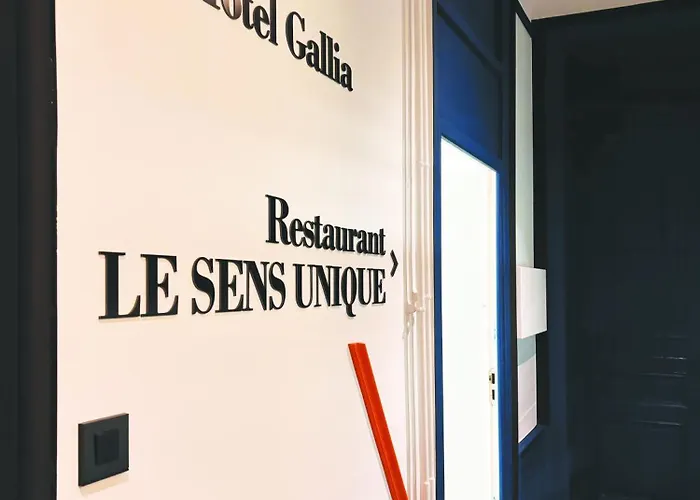 Gallia ホテル 3*